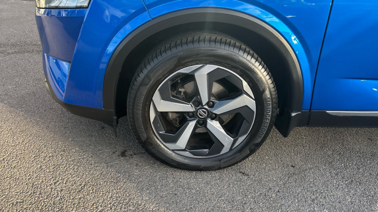 Nissan Qashqai 1.3 DiG-T MH 158 Premiere Edition 5dr Xtronic Petrol Hatchback